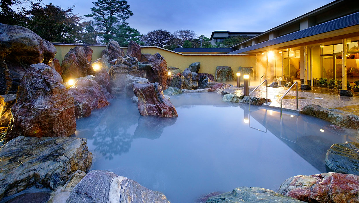 Large Outdoor Bath in Garden